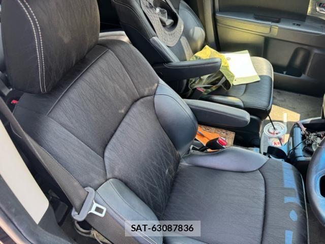 Honda ODYSSEY 2014-04 8231225-11