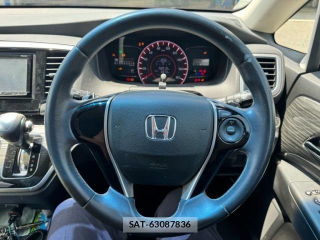 Honda ODYSSEY 2014-04 8231225-16
