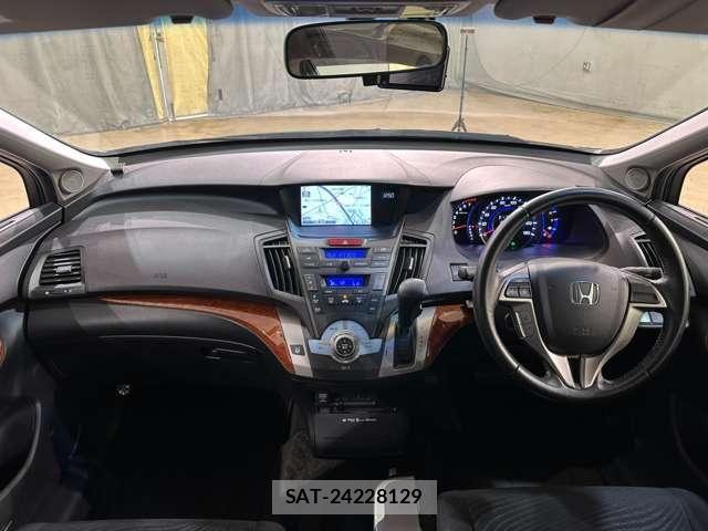Honda ODYSSEY 2010-05 8414232-15