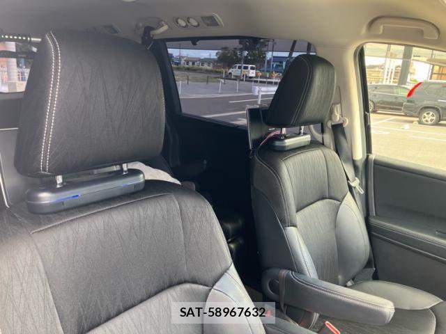 Honda ODYSSEY 2014-03 8660898-11