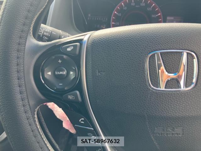 Honda ODYSSEY 2014-03 8660898-18