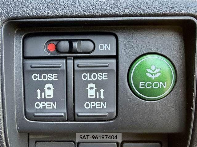 Honda ODYSSEY 2017-03 8871791-15