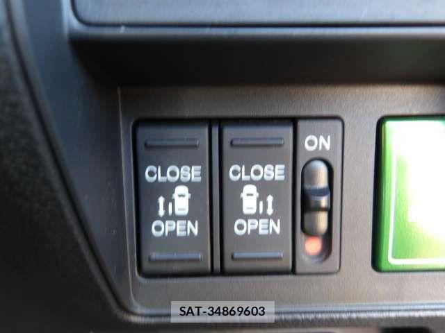 Honda ODYSSEY 2022-04 8368021-16