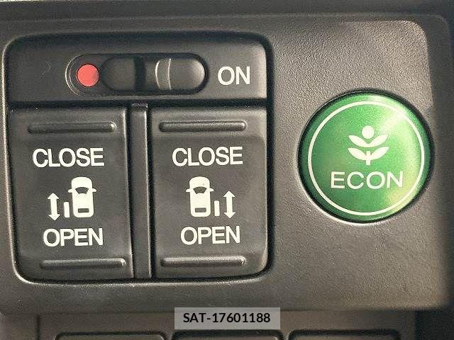 Honda ODYSSEY 2017-05 6277063-10