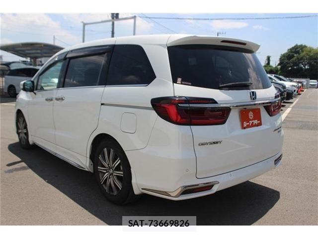 Honda ODYSSEY 2021-08 8209441-12