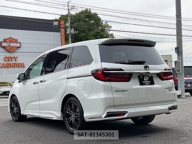 Honda ODYSSEY 2022-03 8246271-2