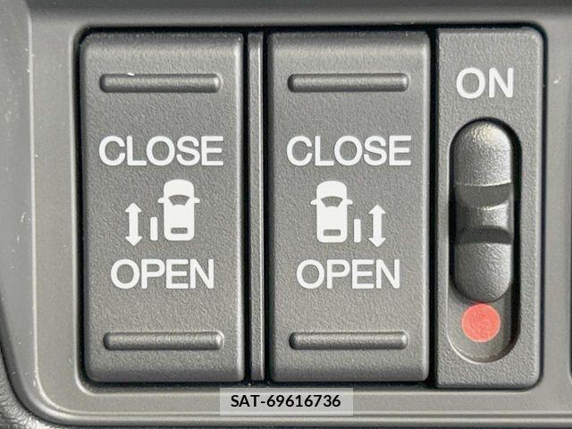 Honda ODYSSEY 2025-03 8830990-4