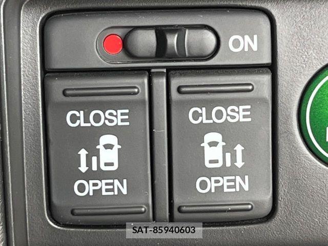 Honda ODYSSEY 2016-05 6614018-2