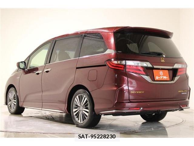 Honda ODYSSEY 2018-01 6910937-10