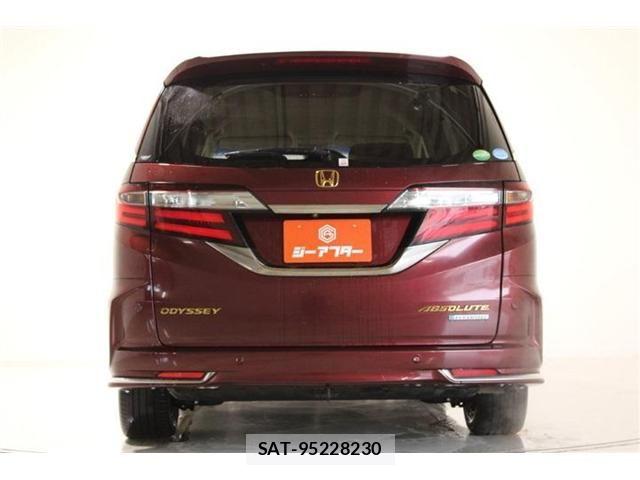 Honda ODYSSEY 2018-01 6910937-11