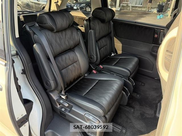 Honda ODYSSEY 2019-01 7456659-15