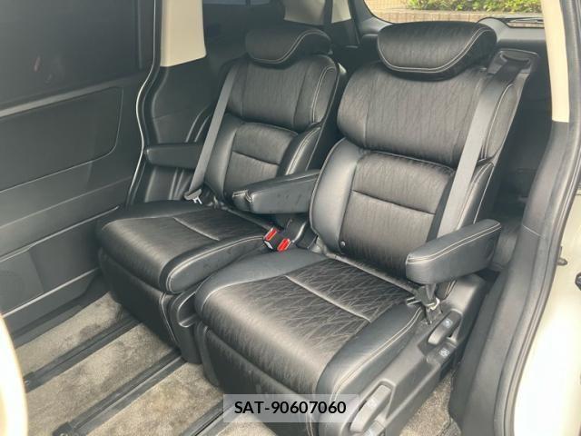 Honda ODYSSEY 2017-11 8101100-13