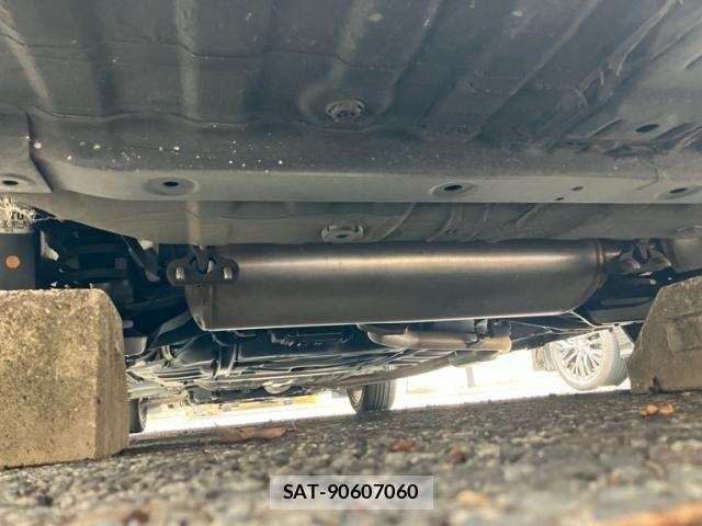Honda ODYSSEY 2017-11 8101100-6