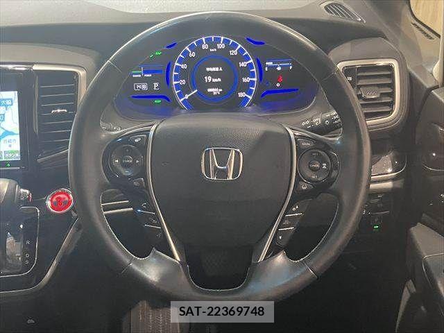 Honda ODYSSEY 2018-01 8131810-13