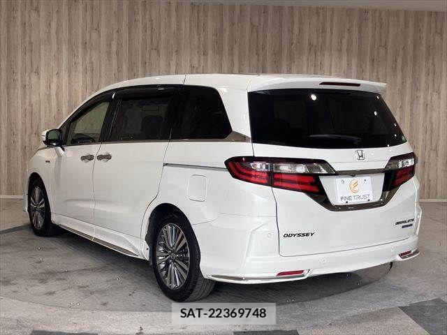 Honda ODYSSEY 2018-01 8131810-26