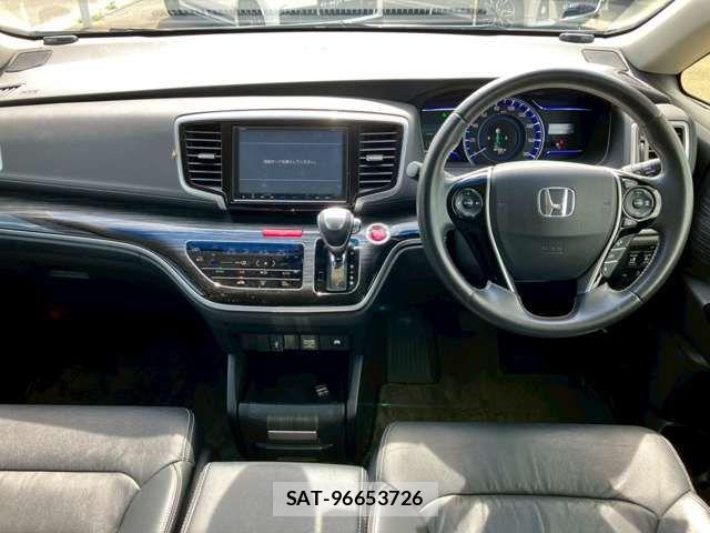 Honda ODYSSEY 2016-06 8209447-10