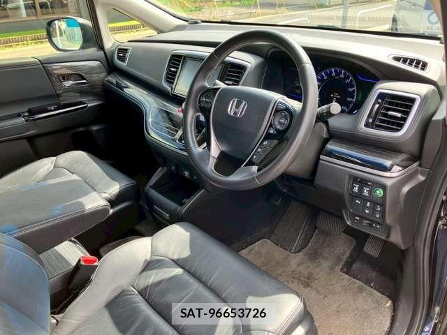 Honda ODYSSEY 2016-06 8209447-12