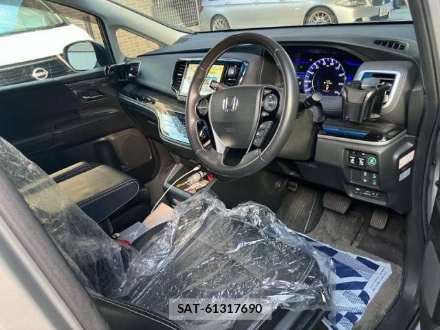 Honda ODYSSEY 2016-03 8209449-11