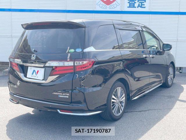 Honda ODYSSEY 2018-03 8628294-16