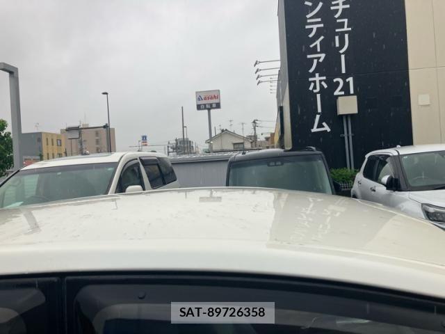 Toyota OPA 2003-08 8158979-17
