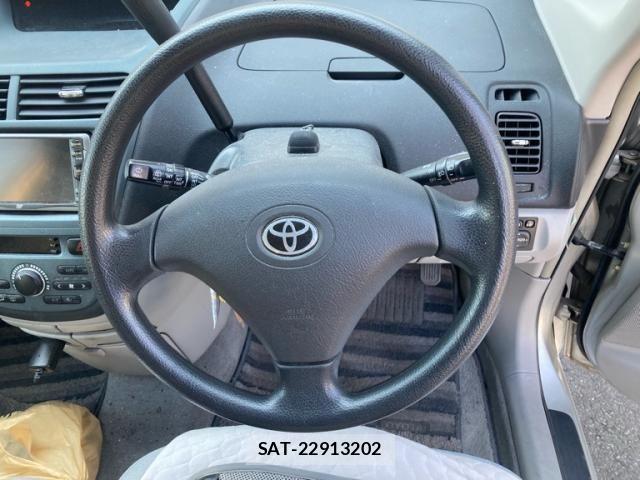 Toyota OPA 2001-08 8209448-12