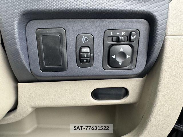 Nissan OTTI 2011-03 6682811-6