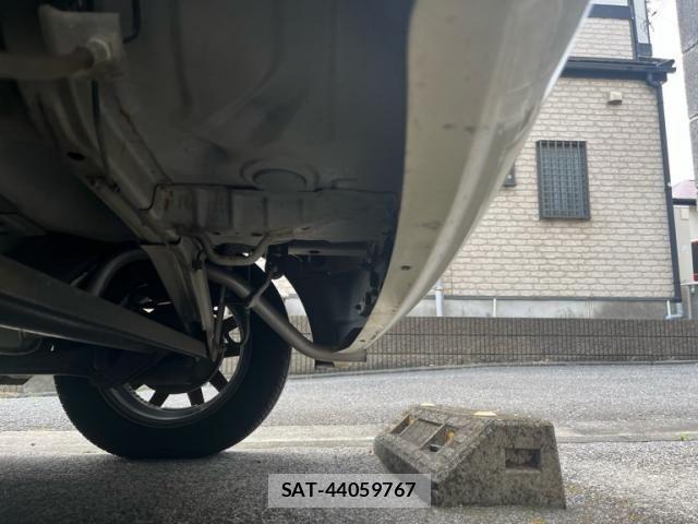 Nissan OTTI 2011-09 7393466-9