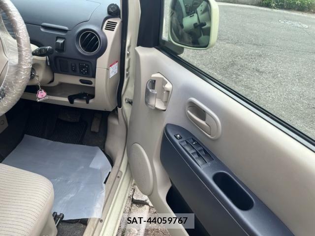 Nissan OTTI 2011-09 7393466-15