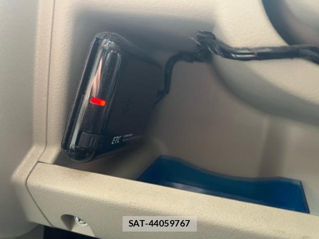 Nissan OTTI 2011-09 7393466-22