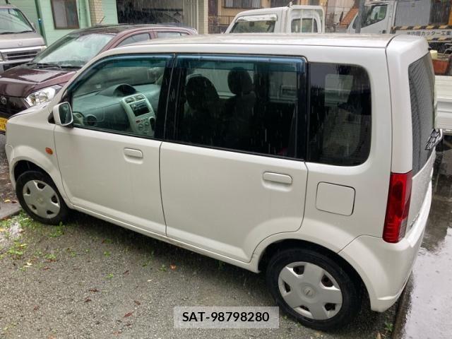 Nissan OTTI 2012-02 7726977-1