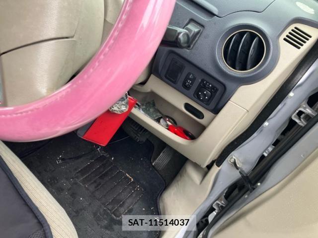 Nissan OTTI 2008-10 7963219-10