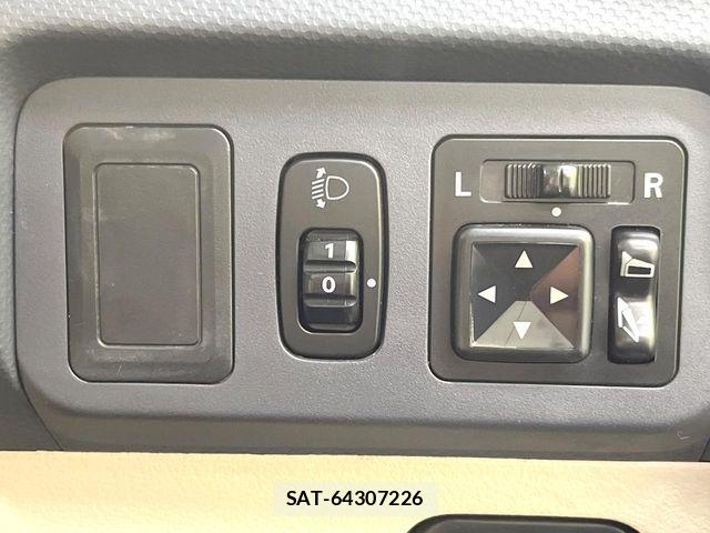 Nissan OTTI 2007-01 8660919-5