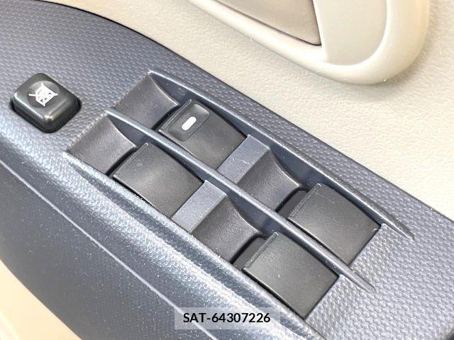 Nissan OTTI 2007-01 8660919-6