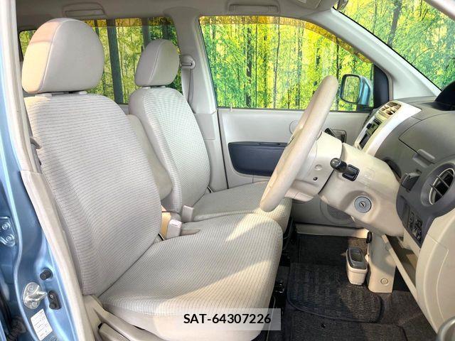Nissan OTTI 2007-01 8660919-7