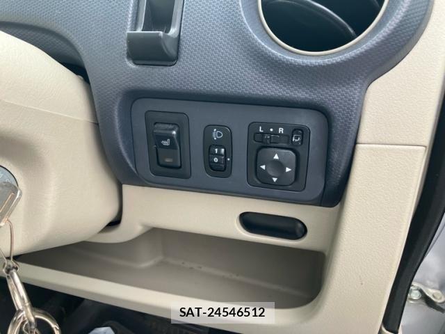Nissan OTTI 2013-02 8660922-13