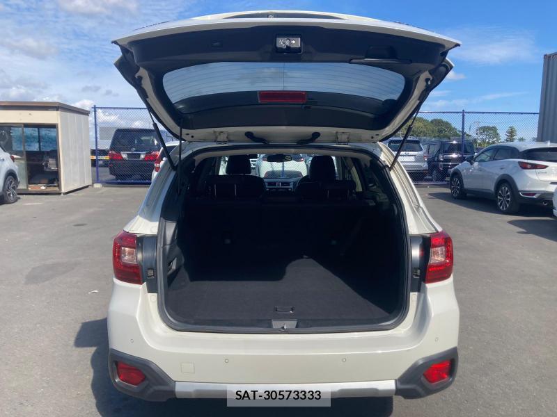 Subaru OUTBACK 2018 1289499-28