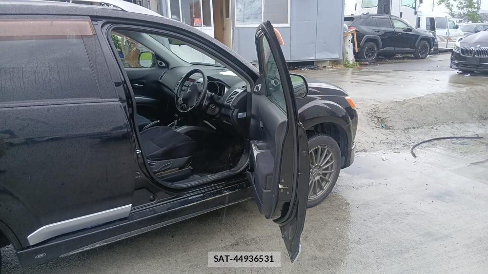 Mitsubishi OUTLANDER 2006 6870783-11