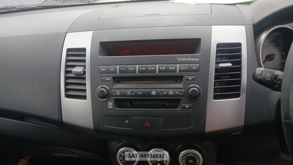 Mitsubishi OUTLANDER 2006 6870783-16