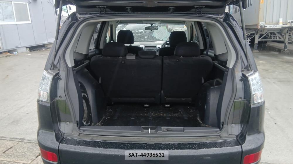 Mitsubishi OUTLANDER 2006 6870783-23