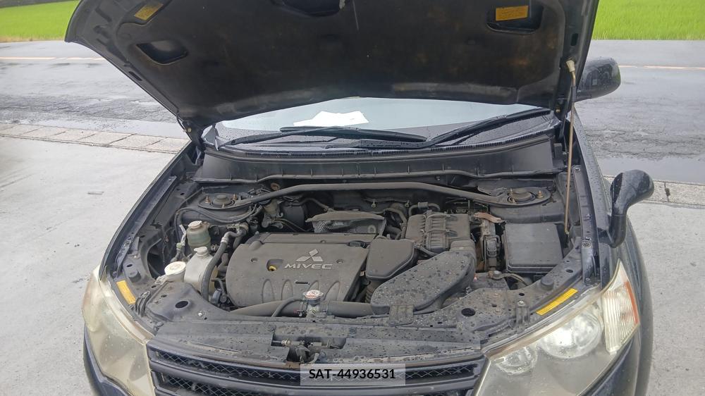 Mitsubishi OUTLANDER 2006 6870783-37