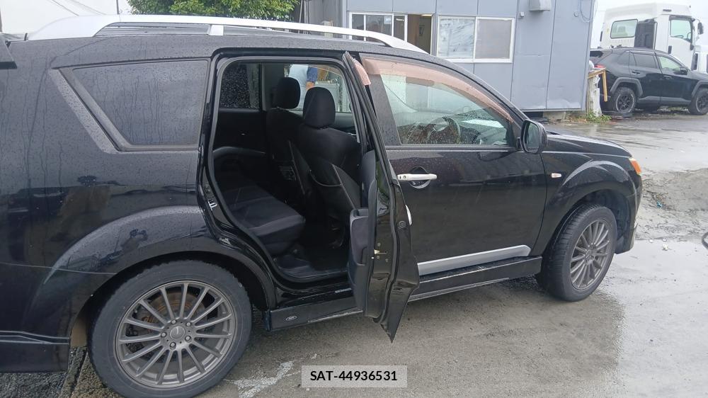 Mitsubishi OUTLANDER 2006 6870783-8