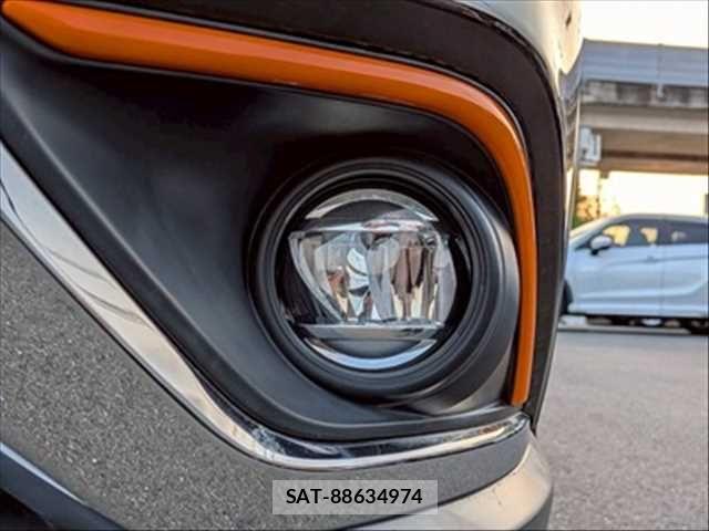 Mitsubishi OUTLANDER 2017-09 6682812-20