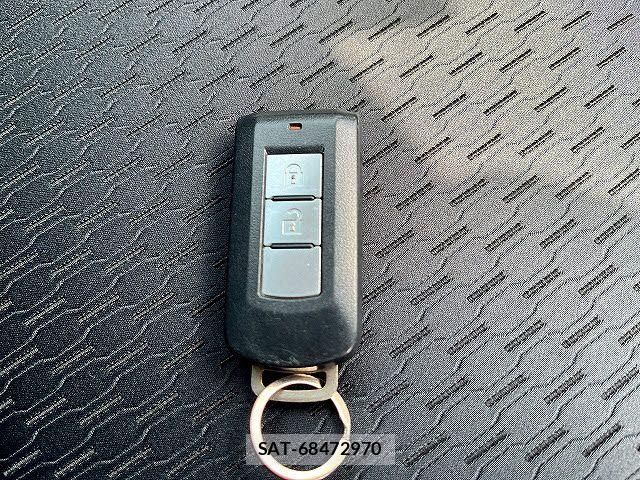 Mitsubishi OUTLANDER 2013-07 7021205-11