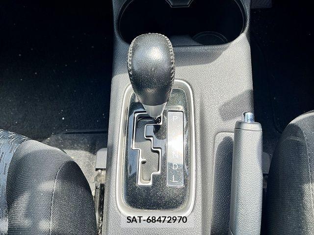 Mitsubishi OUTLANDER 2013-07 7021205-19