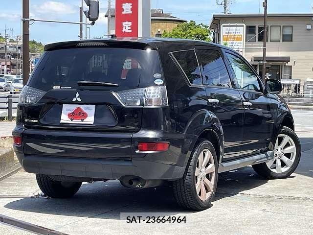 Mitsubishi OUTLANDER 2011-08 7060144-2