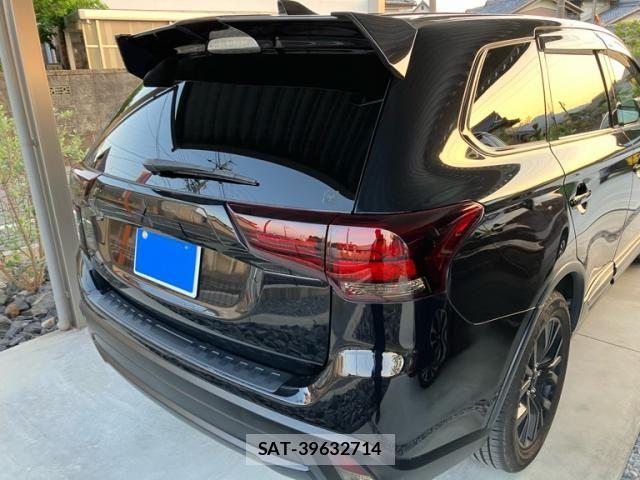 Mitsubishi OUTLANDER 2018-07 7060146-4