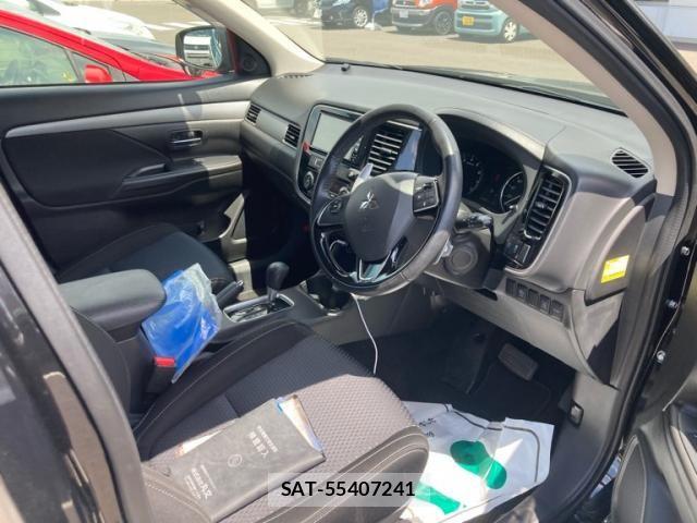 Mitsubishi OUTLANDER 2016-11 7223352-7
