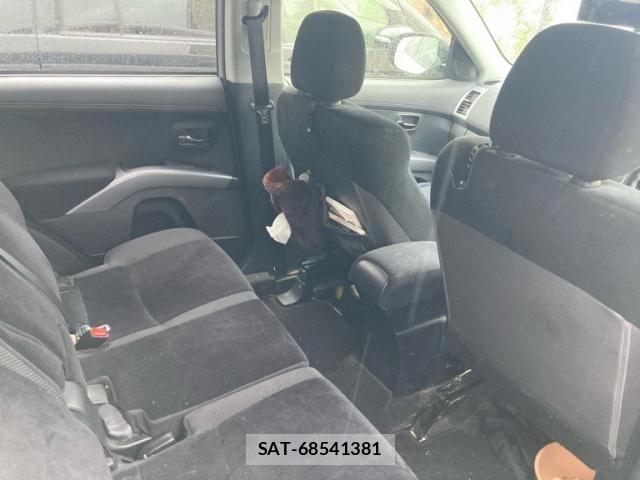 Mitsubishi OUTLANDER 2011-08 7359244-11