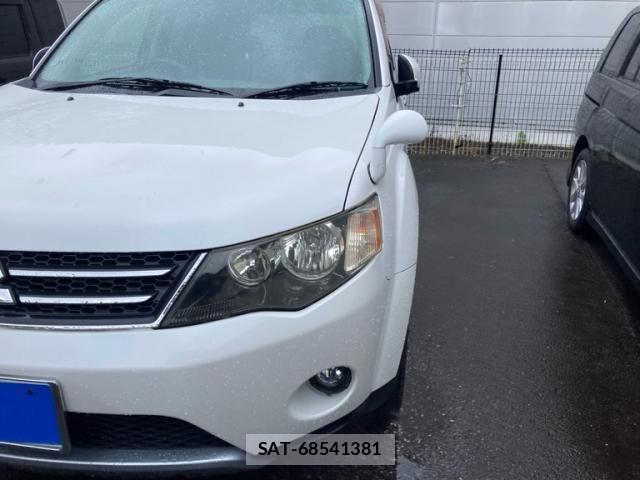 Mitsubishi OUTLANDER 2011-08 7359244-1