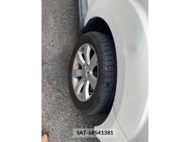 Mitsubishi OUTLANDER 2011-08 7359244-3